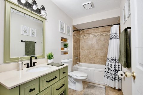 House in Fern Park, Florida 3 bedrooms, 148.36 sq.m. № 1853438 - photo 22