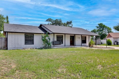 House in Fern Park, Florida 3 bedrooms, 148.36 sq.m. № 1853438 - photo 4