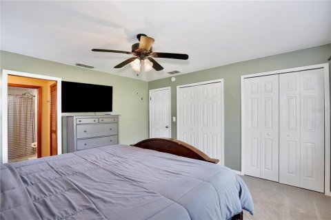 House in Fern Park, Florida 3 bedrooms, 148.36 sq.m. № 1853438 - photo 18