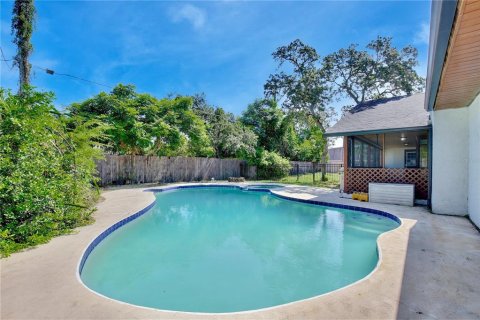 House in Fern Park, Florida 3 bedrooms, 148.36 sq.m. № 1853438 - photo 29
