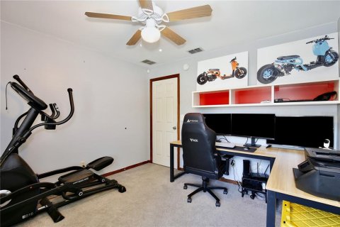 House in Fern Park, Florida 3 bedrooms, 148.36 sq.m. № 1853438 - photo 24