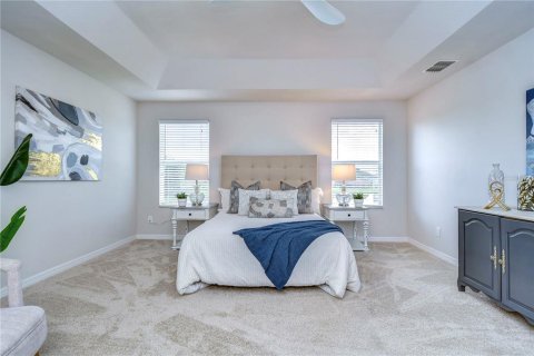 Casa en venta en Tampa, Florida, 6 dormitorios, 316.05 m2 № 1866190 - foto 10