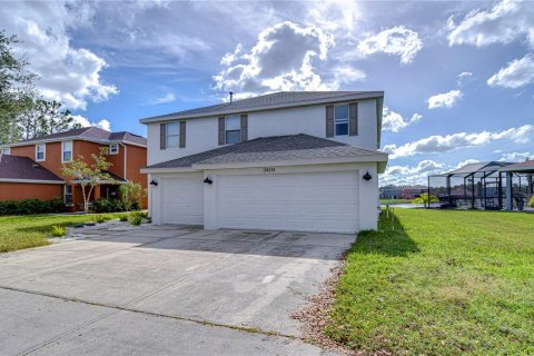 Casa en venta en Tampa, Florida, 6 dormitorios, 316.05 m2 № 1866190 - foto 3
