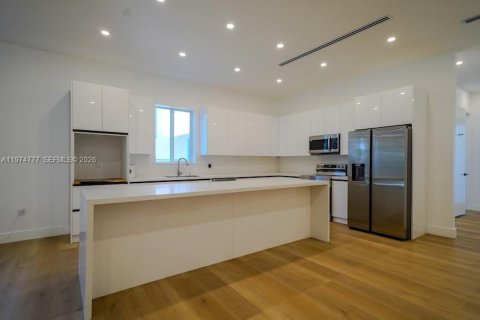 Villa ou maison à louer à Miami, Floride: 4 chambres № 2042730 - photo 13