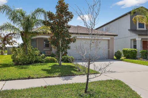 House in BELMONT in Sun City Center, Florida 3 bedrooms, 134.8 sq.m. № 2200719 - photo 4