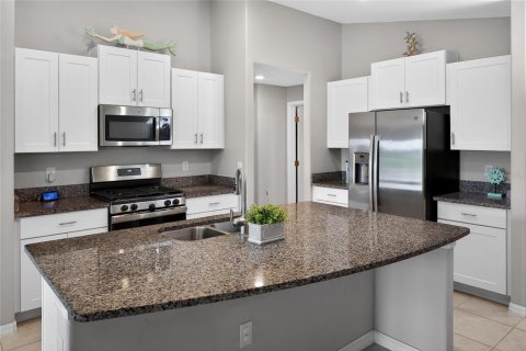 House in BELMONT in Sun City Center, Florida 3 bedrooms, 134.8 sq.m. № 2200719 - photo 7