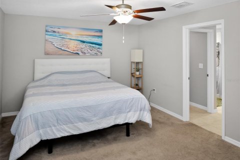 House in BELMONT in Sun City Center, Florida 3 bedrooms, 134.8 sq.m. № 2200719 - photo 14