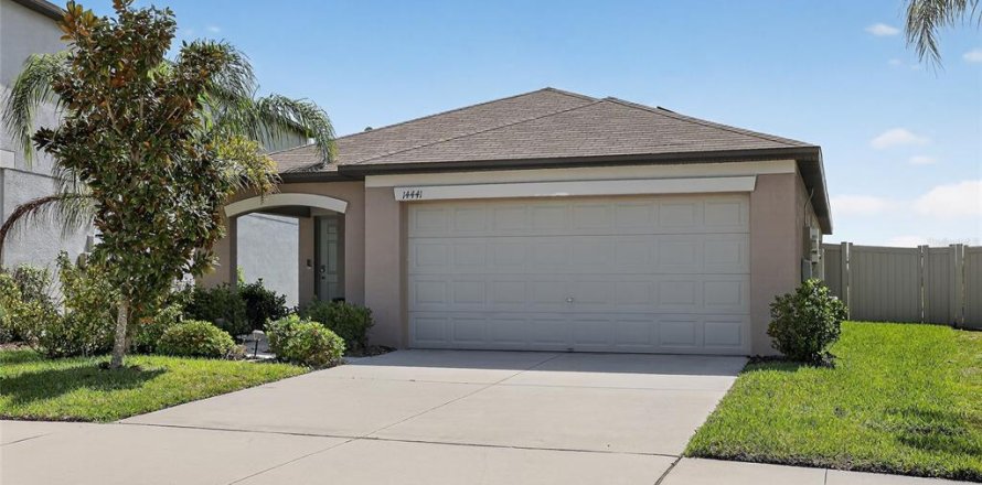 House in BELMONT in Sun City Center, Florida 3 bedrooms, 134.8 sq.m. № 2200719
