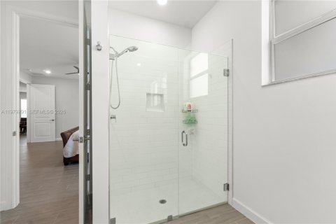 Купить виллу или дом в Локсахатчи-Гроувс, Флорида 5 спален, 309.55м2, № 2044768 - фото 25