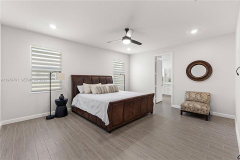 Купить виллу или дом в Локсахатчи-Гроувс, Флорида 5 спален, 309.55м2, № 2044768 - фото 22