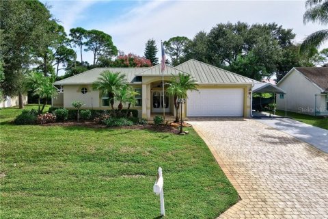 House in Sebastian, Florida 3 bedrooms, 208.75 sq.m. № 2396519
