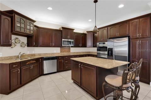 House in Sebastian, Florida 3 bedrooms, 208.75 sq.m. № 2396519 - photo 5