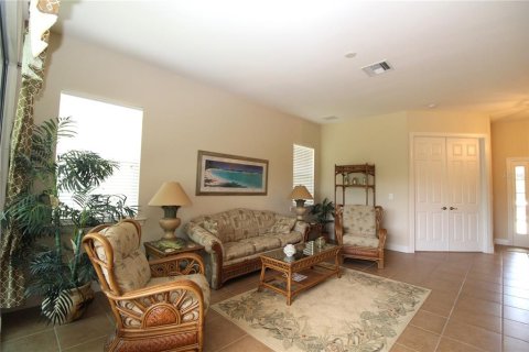 House in Port Charlotte, Florida 2 bedrooms, 144.46 sq.m. № 1759417 - photo 8