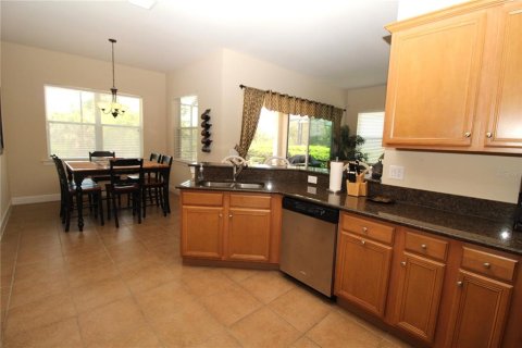 House in Port Charlotte, Florida 2 bedrooms, 144.46 sq.m. № 1759417 - photo 15