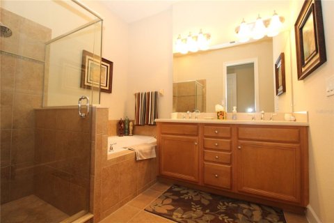 House in Port Charlotte, Florida 2 bedrooms, 144.46 sq.m. № 1759417 - photo 20