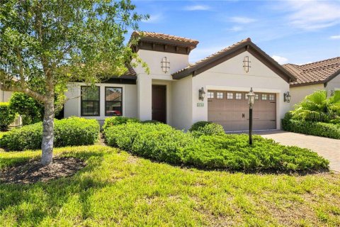 House in Englewood, Florida 3 bedrooms, 168.34 sq.m. № 2304750 - photo 4