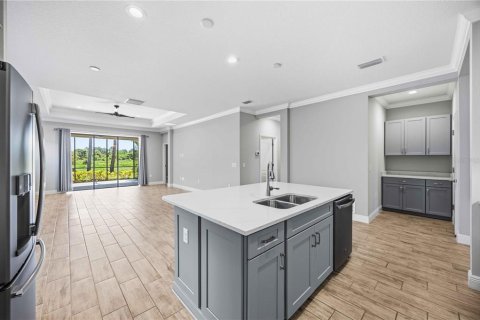 House in Englewood, Florida 3 bedrooms, 168.34 sq.m. № 2304750 - photo 13