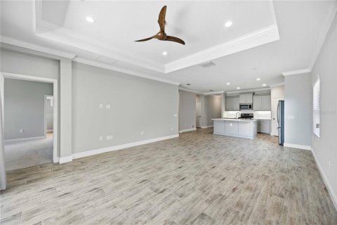 House in Englewood, Florida 3 bedrooms, 168.34 sq.m. № 2304750 - photo 8