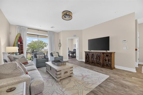 Townhouse in Apollo Beach, Florida 5 bedrooms, 299.33 sq.m. № 2099808 - photo 14