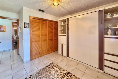 Купить виллу или дом в Майами, Флорида 3 спальни, 210.61м2, № 1730296 - фото 13