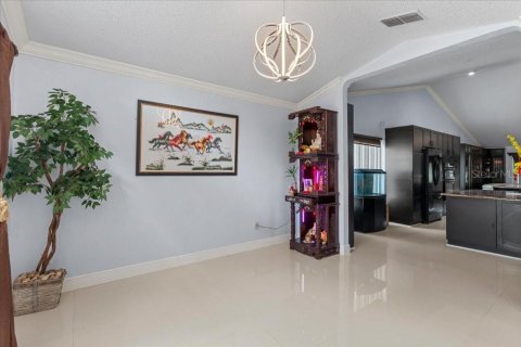 House in Orlando, Florida 4 bedrooms, 192.12 sq.m. № 2210840 - photo 7