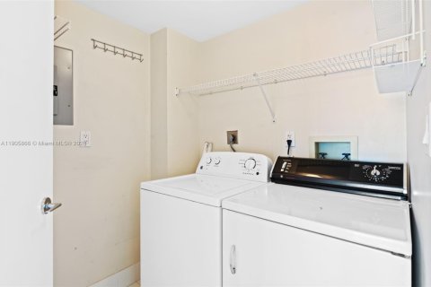 Купить кондоминиум в Авентура, Флорида 3 спальни, 169.08м2, № 2012663 - фото 26