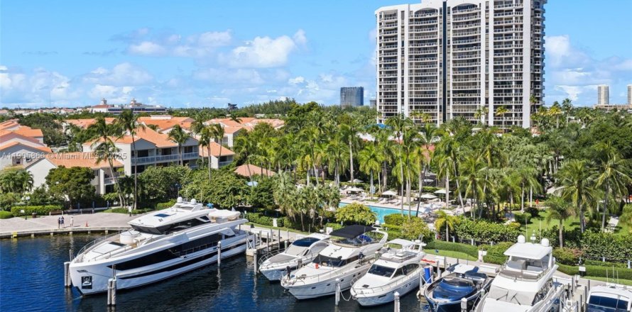 Кондоминиум с 3 спальнями в Авентура, Флорида № 2012663