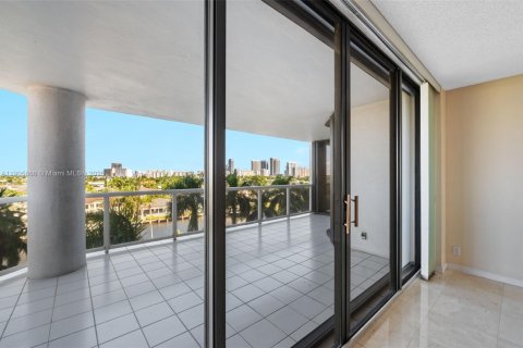 Купить кондоминиум в Авентура, Флорида 3 спальни, 169.08м2, № 2012663 - фото 9
