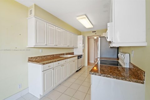 Купить кондоминиум в Авентура, Флорида 3 спальни, 169.08м2, № 2012663 - фото 14