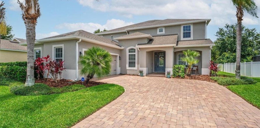 House in Winter Garden, Florida 5 bedrooms, 398.36 sq.m. № 1775372