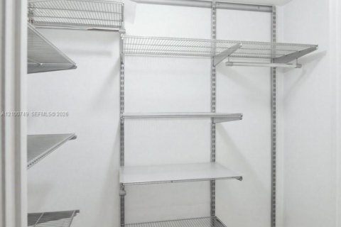 Copropriété à vendre à Miami Beach, Floride: 2 chambres, 82.68 m2 № 2415894 - photo 16