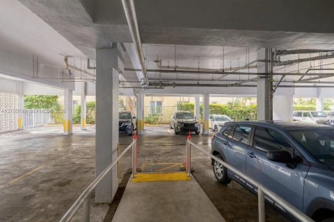 Copropriété à vendre à Miami Beach, Floride: 2 chambres, 82.68 m2 № 2415894 - photo 29