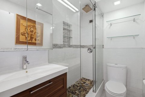 Copropriété à vendre à Miami Beach, Floride: 2 chambres, 82.68 m2 № 2415894 - photo 14