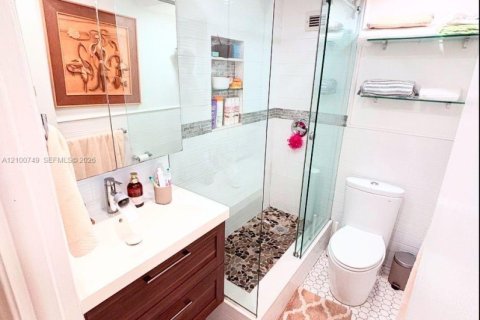 Copropriété à vendre à Miami Beach, Floride: 2 chambres, 82.68 m2 № 2415894 - photo 6