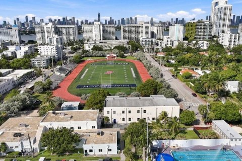 Copropriété à vendre à Miami Beach, Floride: 2 chambres, 82.68 m2 № 2415894 - photo 24