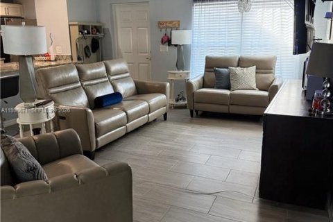 Купить виллу или дом в Лабель, Флорида 3 спальни, № 2057983 - фото 24