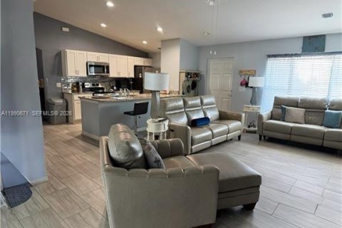 Купить виллу или дом в Лабель, Флорида 3 спальни, № 2057983 - фото 23