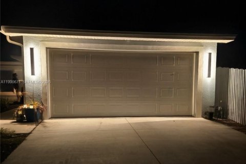 Купить виллу или дом в Лабель, Флорида 3 спальни, № 2057983 - фото 4