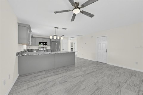 Casa en venta en Palmetto, Florida, 3 dormitorios, 104.05 m2 № 2385640 - foto 3