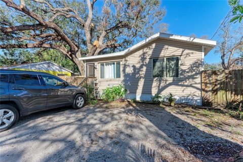 Immobilier commercial à vendre à Bradenton, Floride: 3 chambres, 109.16 m2 № 1911736 - photo 1