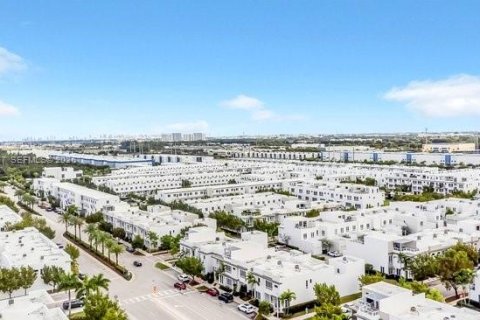 Купить таунхаус в Дорал, Флорида 4 спальни, 215.25м2, № 2010793 - фото 29