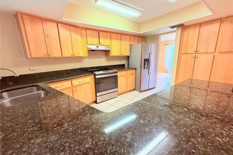 House in Tampa, Florida 4 bedrooms, 204.11 sq.m. № 1807012 - photo 5