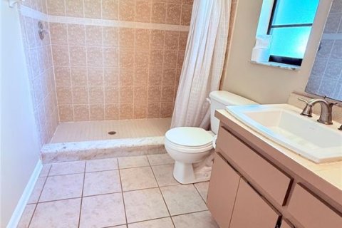House in Tampa, Florida 4 bedrooms, 204.11 sq.m. № 1807012 - photo 10