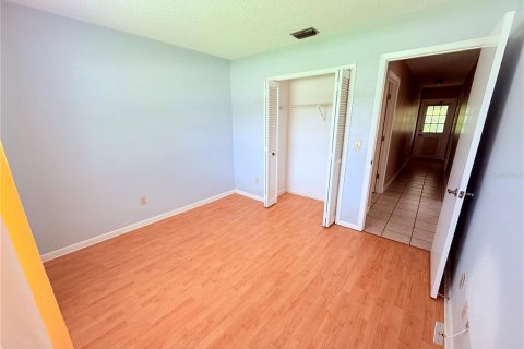 House in Tampa, Florida 4 bedrooms, 204.11 sq.m. № 1807012 - photo 14