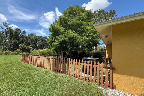 House in Tampa, Florida 4 bedrooms, 204.11 sq.m. № 1807012 - photo 24