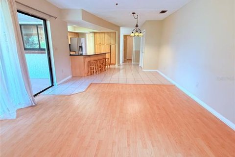 House in Tampa, Florida 4 bedrooms, 204.11 sq.m. № 1807012 - photo 4
