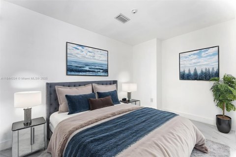 Condo in Miami, Florida, 2 bedrooms № 2169380 - photo 27
