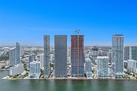 Condo in Miami, Florida, 2 bedrooms  № 2169380