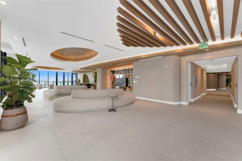 Condo in Miami, Florida, 2 bedrooms № 2169380 - photo 5
