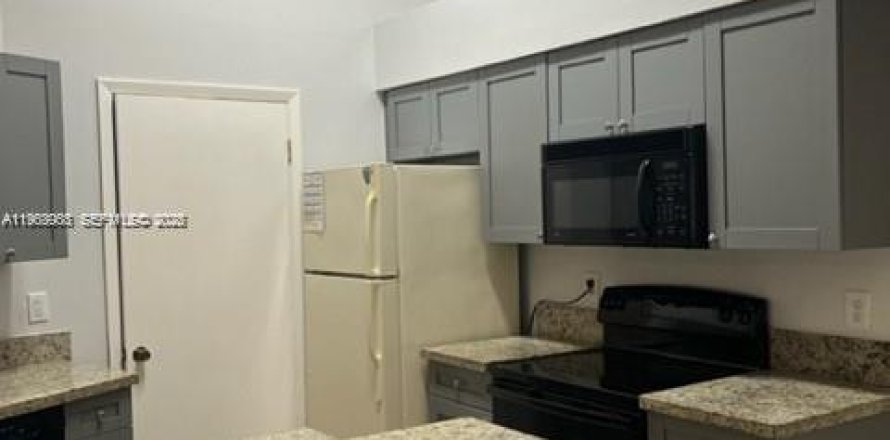 Condo à Sunrise, Floride, 2 chambres  № 2081057